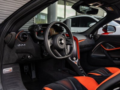 2026 McLaren 750S Base