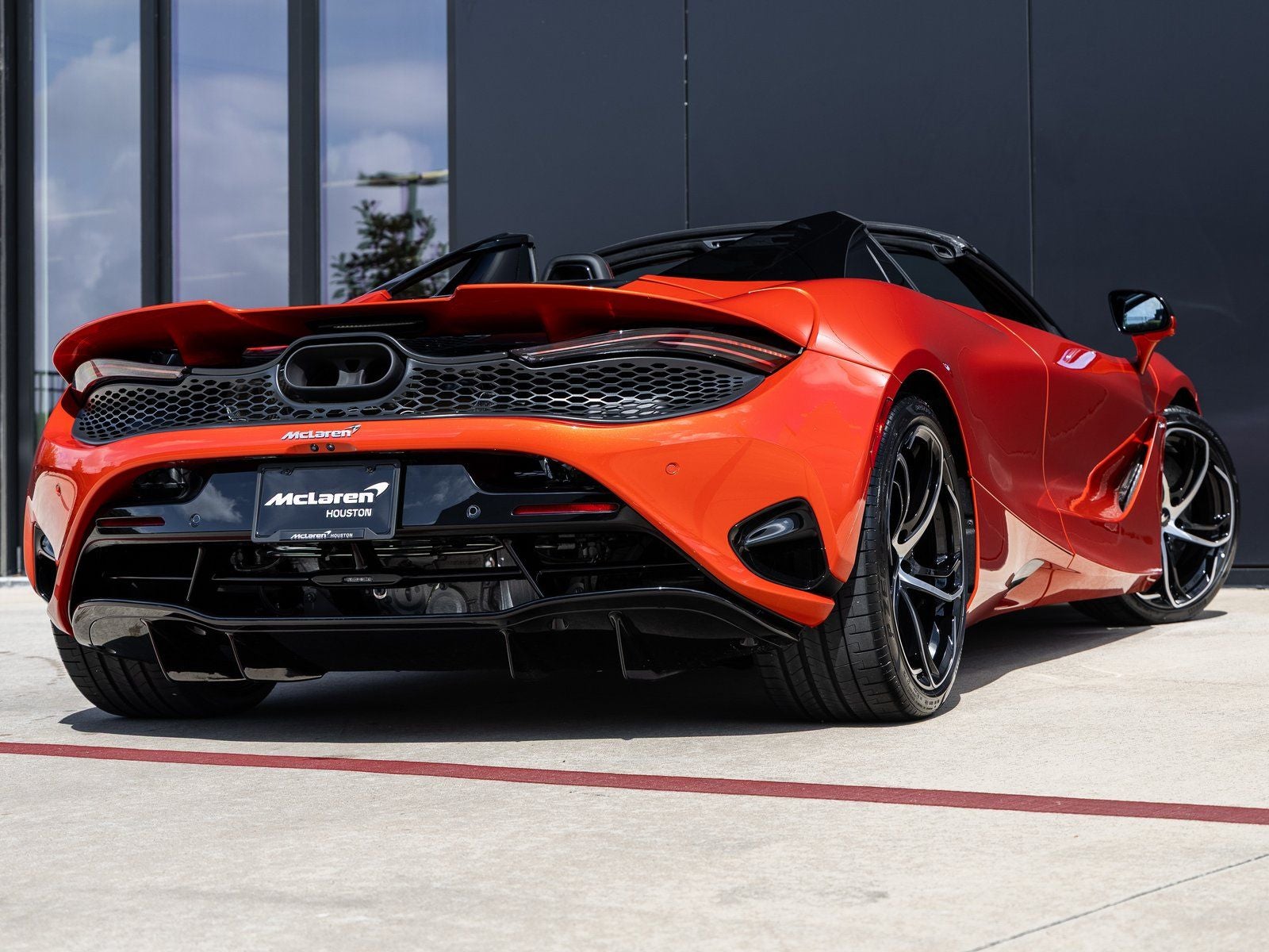 2026 McLaren 750S Base