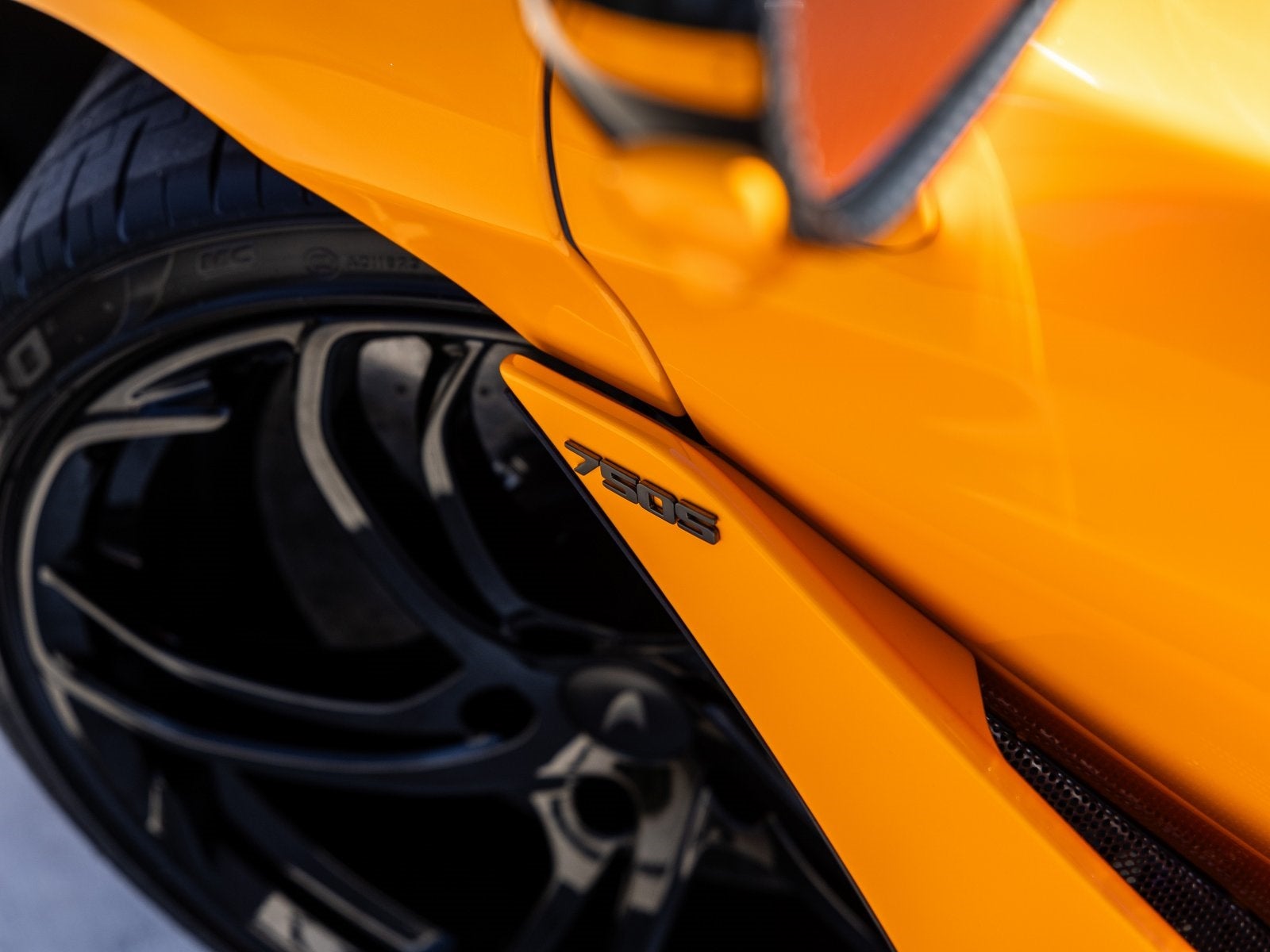 2026 McLaren 750S Base