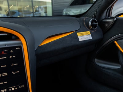 2026 McLaren 750S Base