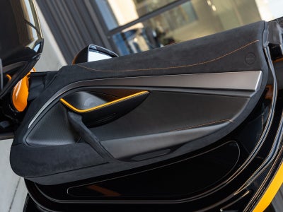 2026 McLaren 750S Base