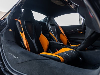 2026 McLaren 750S Base