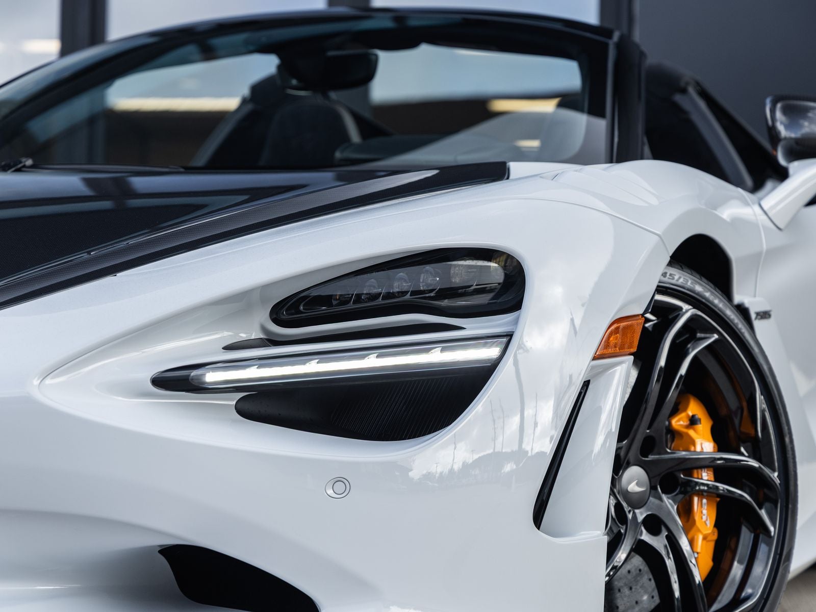 2027 McLaren 750S Base