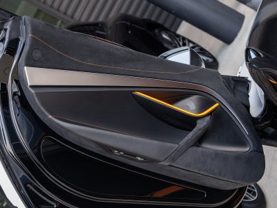 2027 McLaren 750S Base