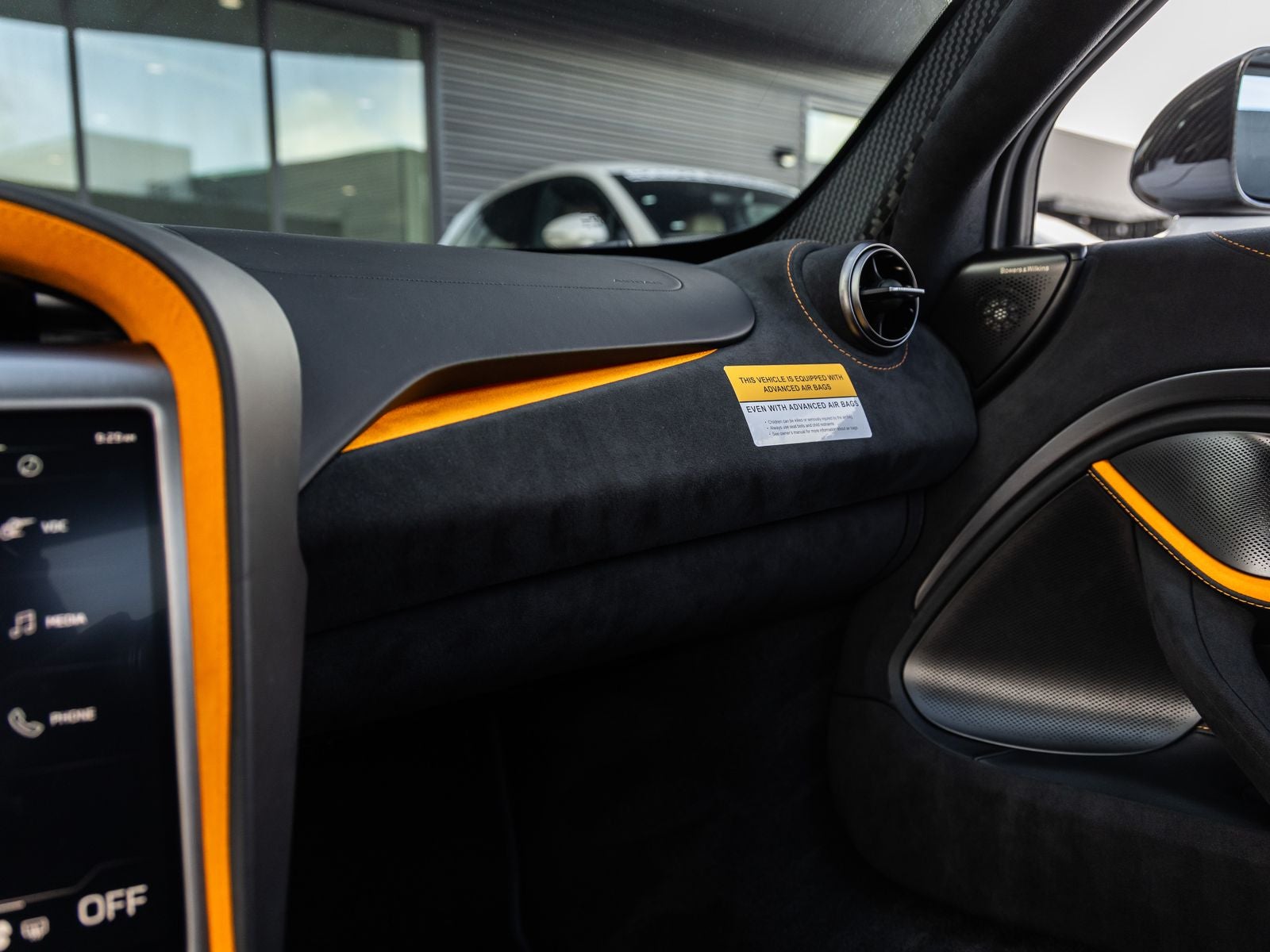 2027 McLaren 750S Base
