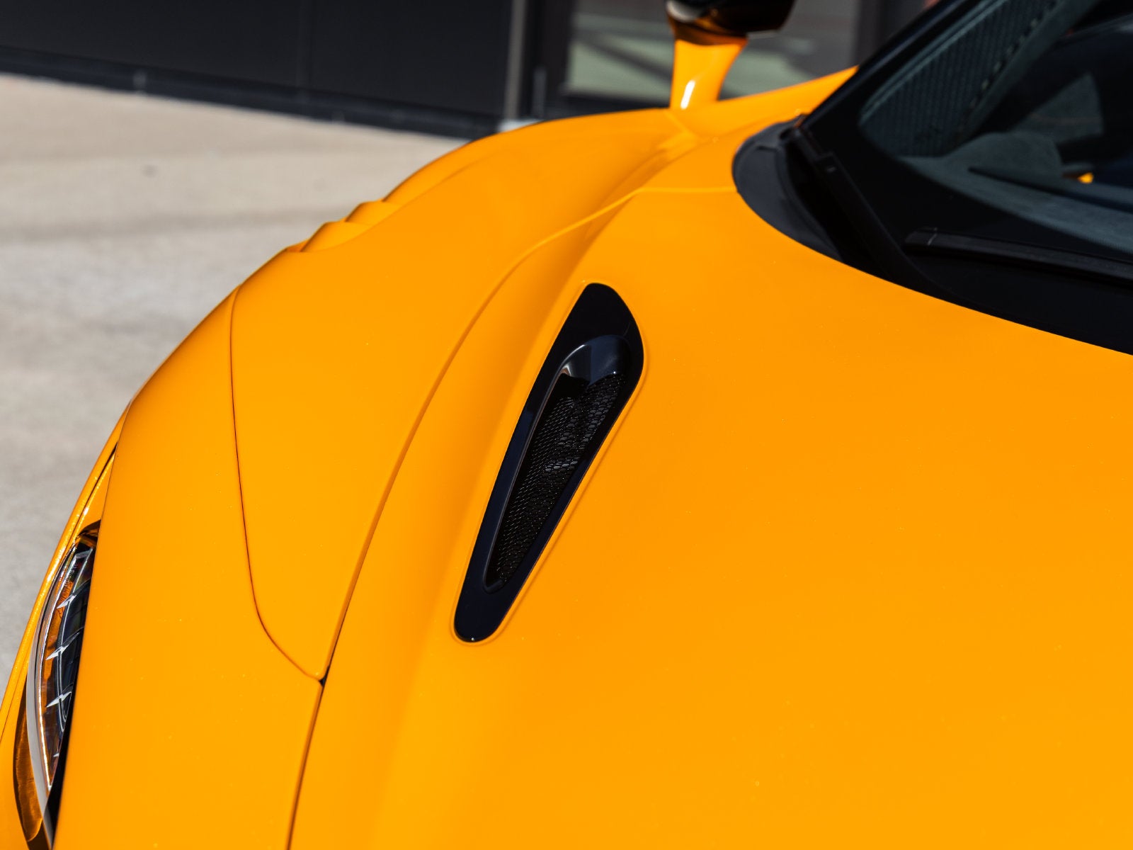 2027 McLaren 750S Base
