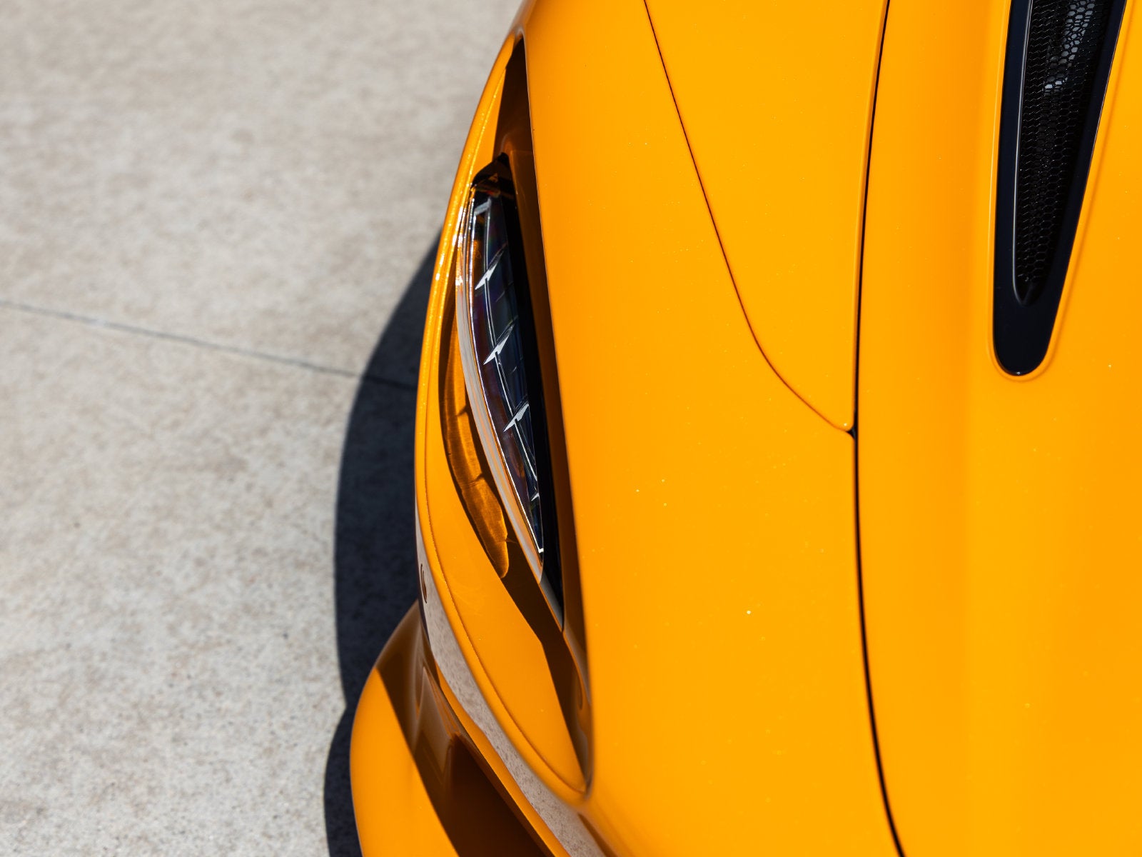 2027 McLaren 750S Base