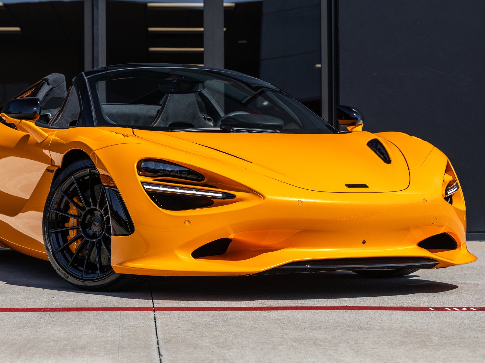 2027 McLaren 750S Base