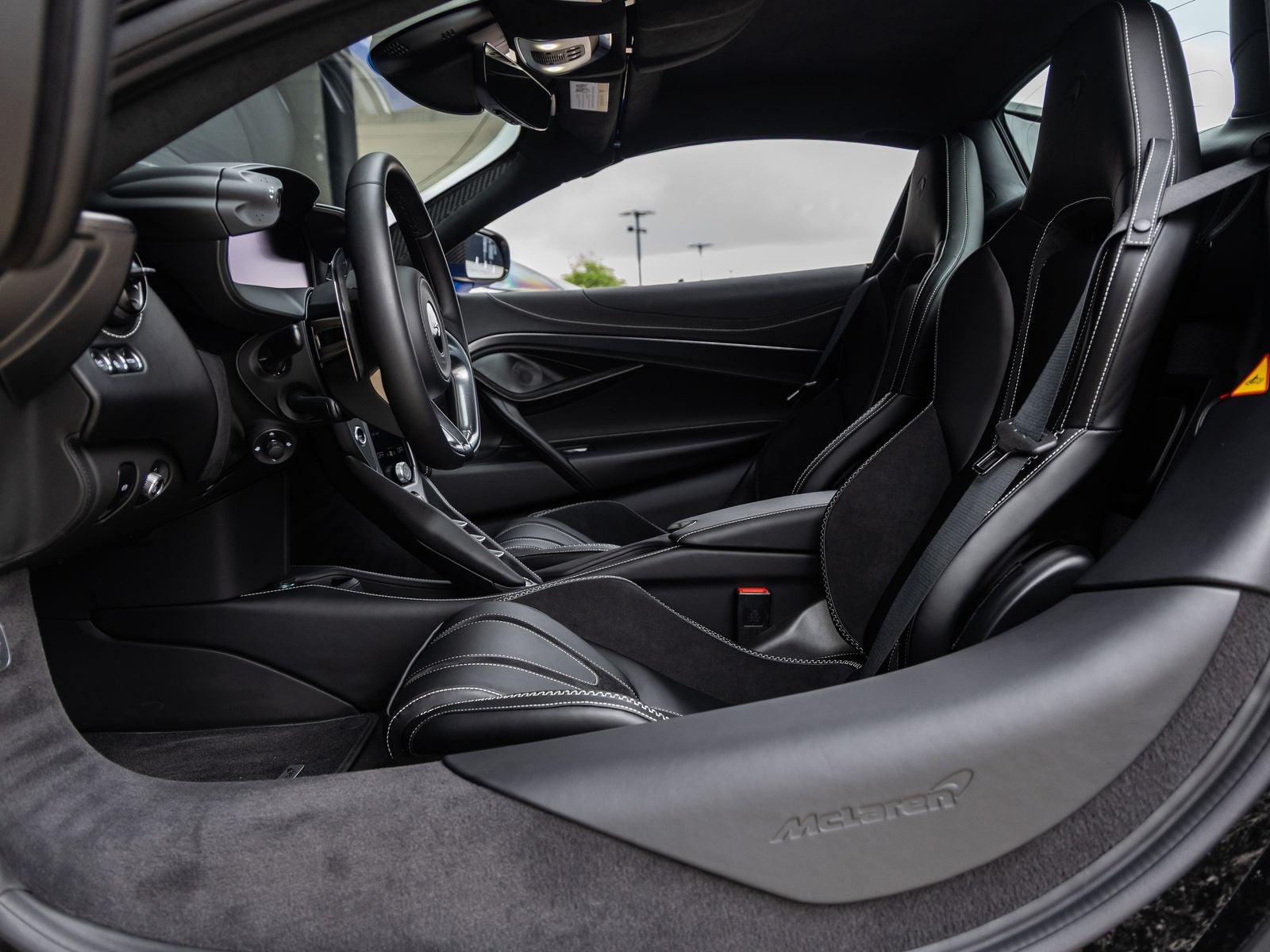 2026 McLaren 750S Base