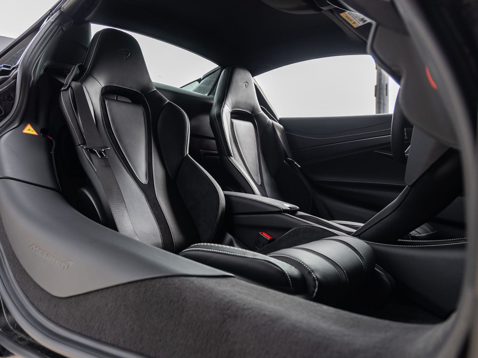 2026 McLaren 750S Base