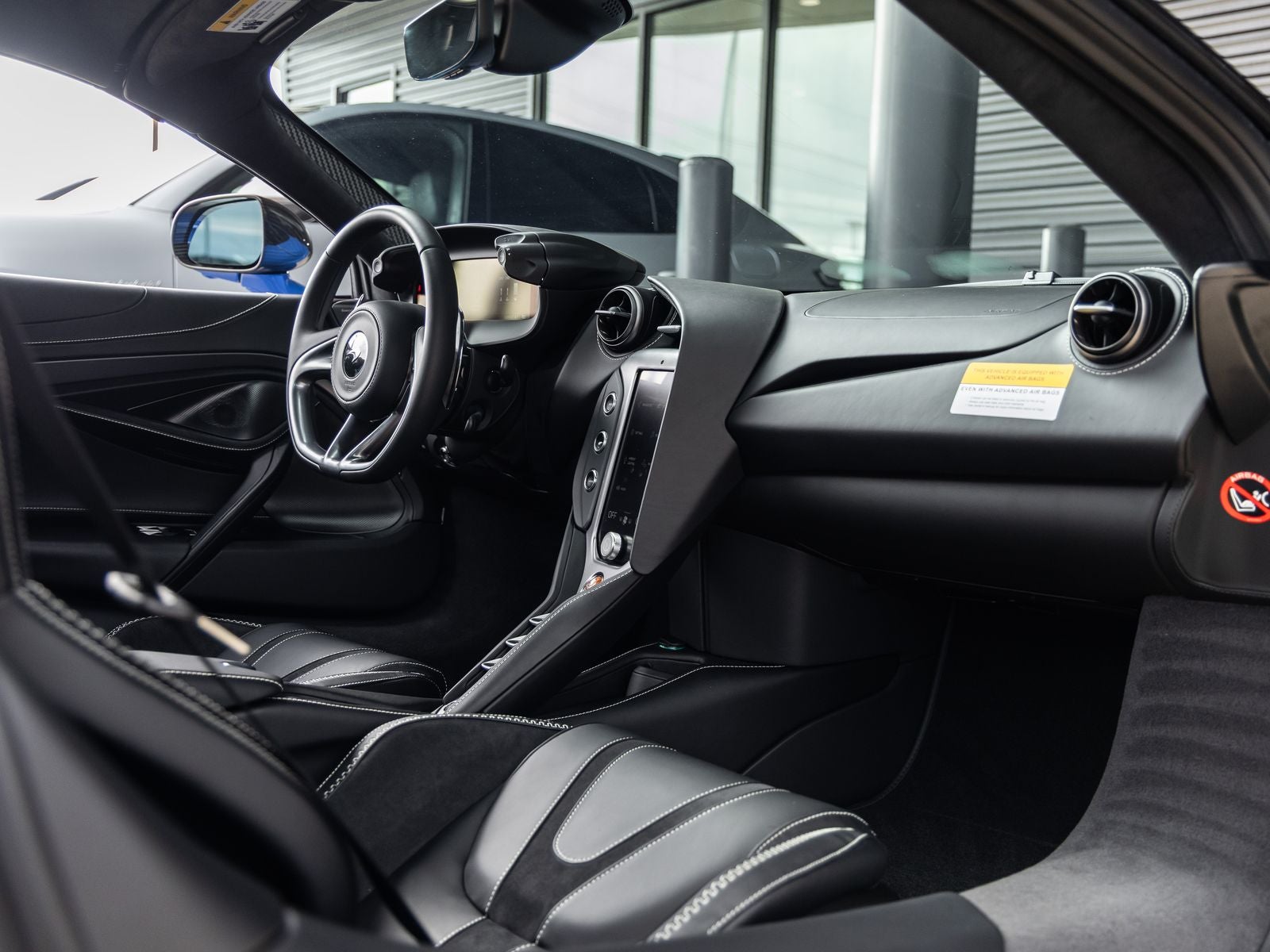 2026 McLaren 750S Base