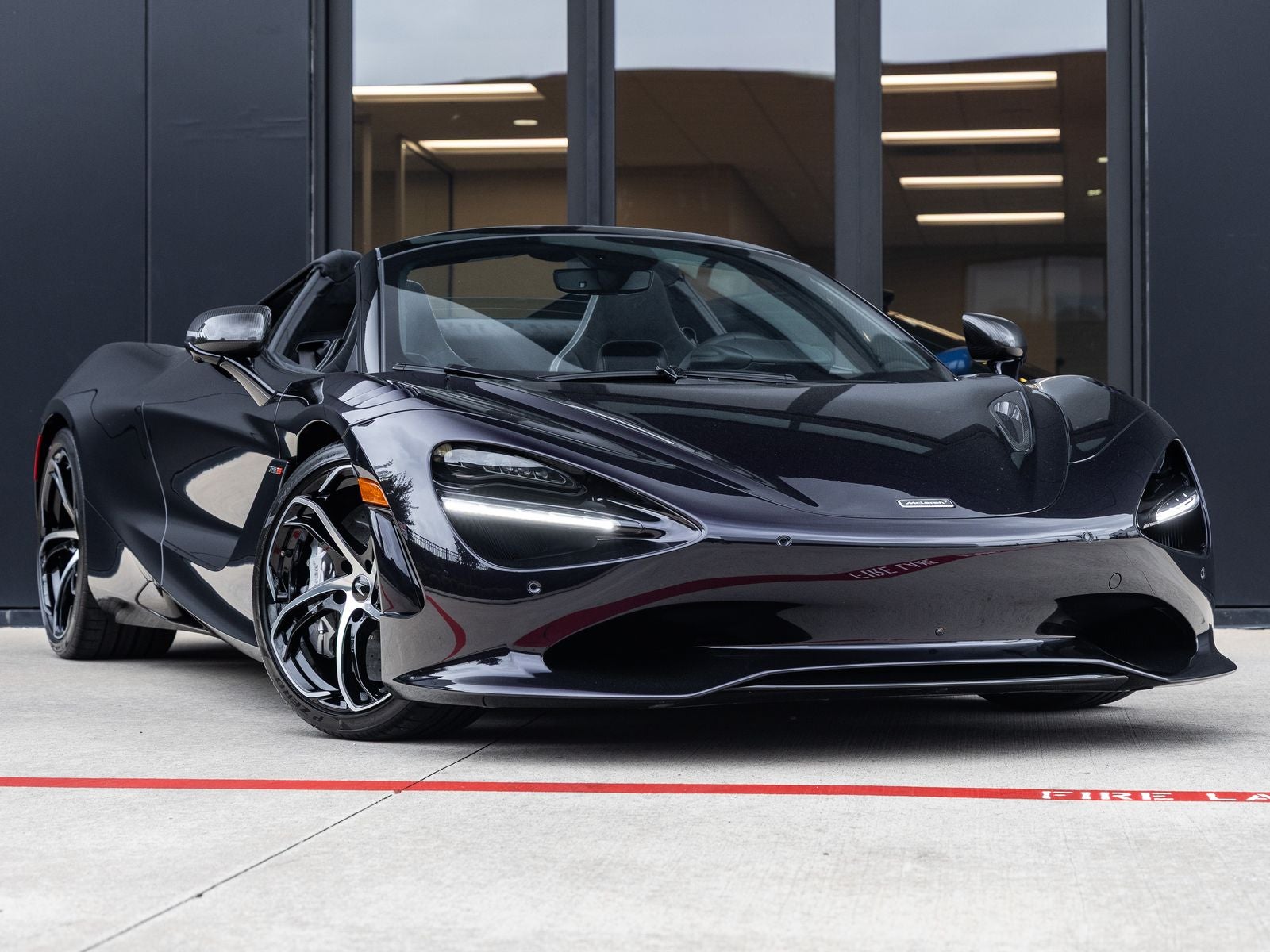 2027 McLaren 750S Base