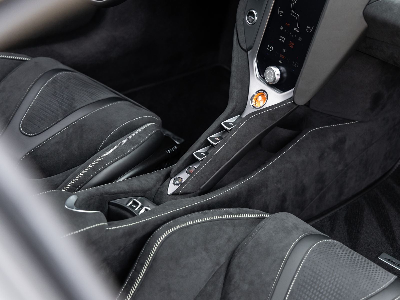 2027 McLaren 750S Base