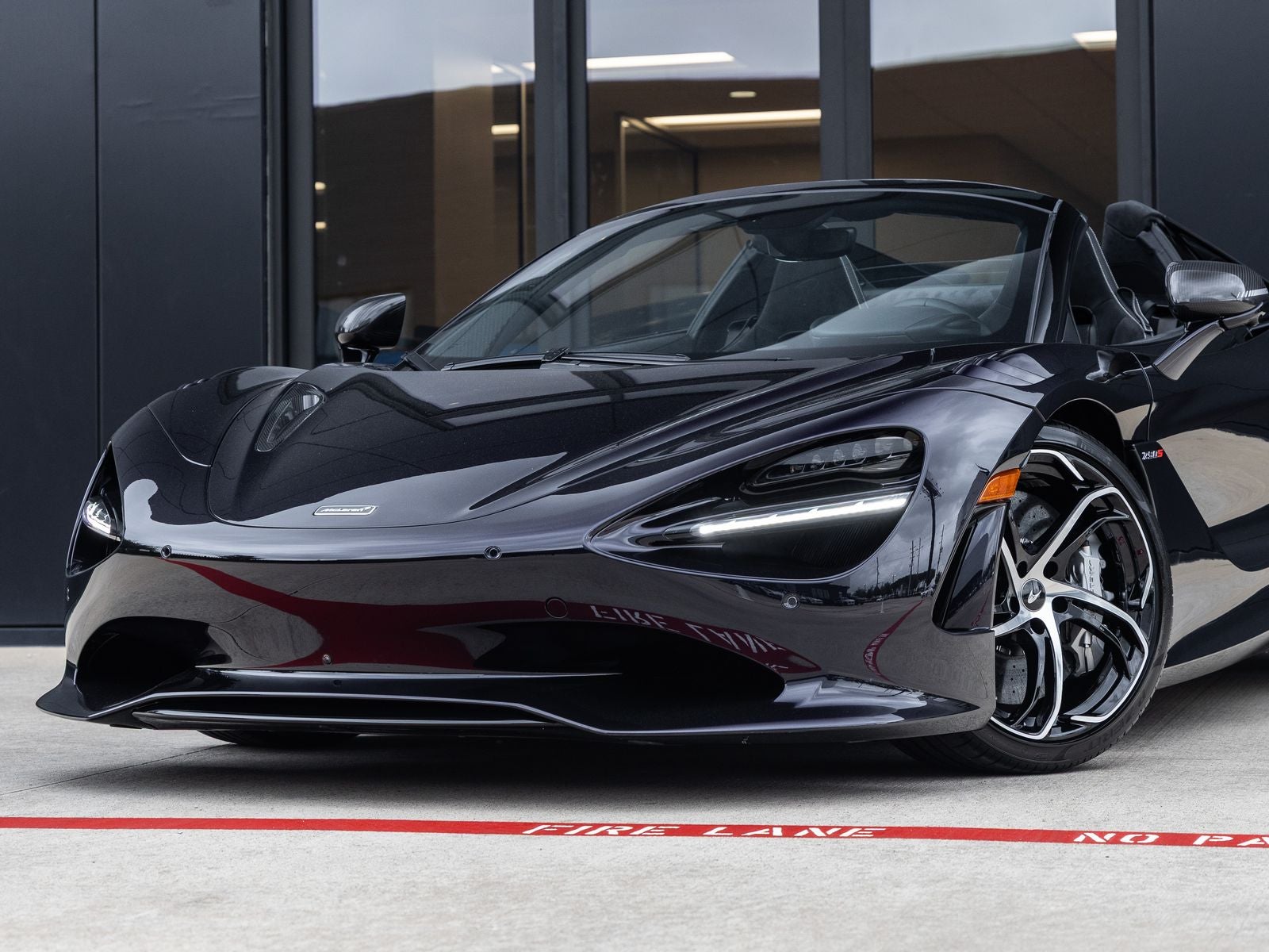 2027 McLaren 750S Base