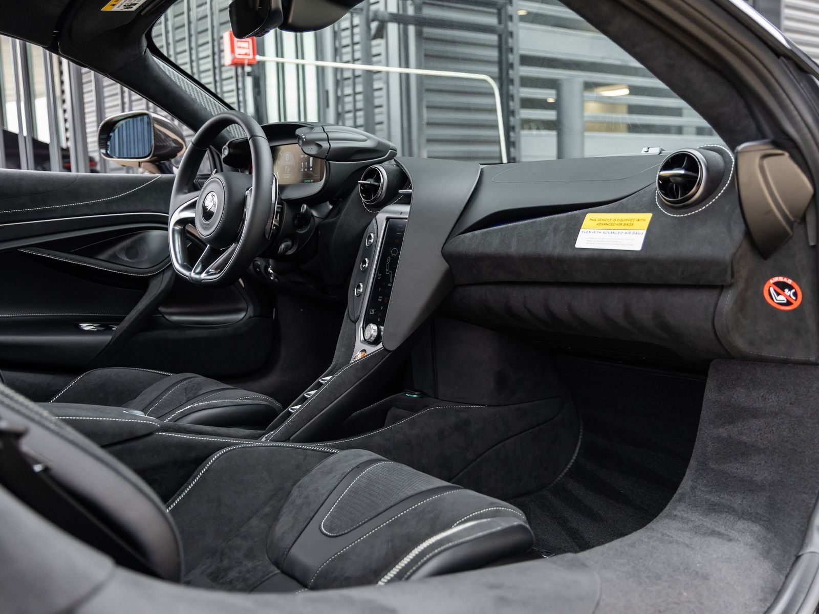 2027 McLaren 750S Base