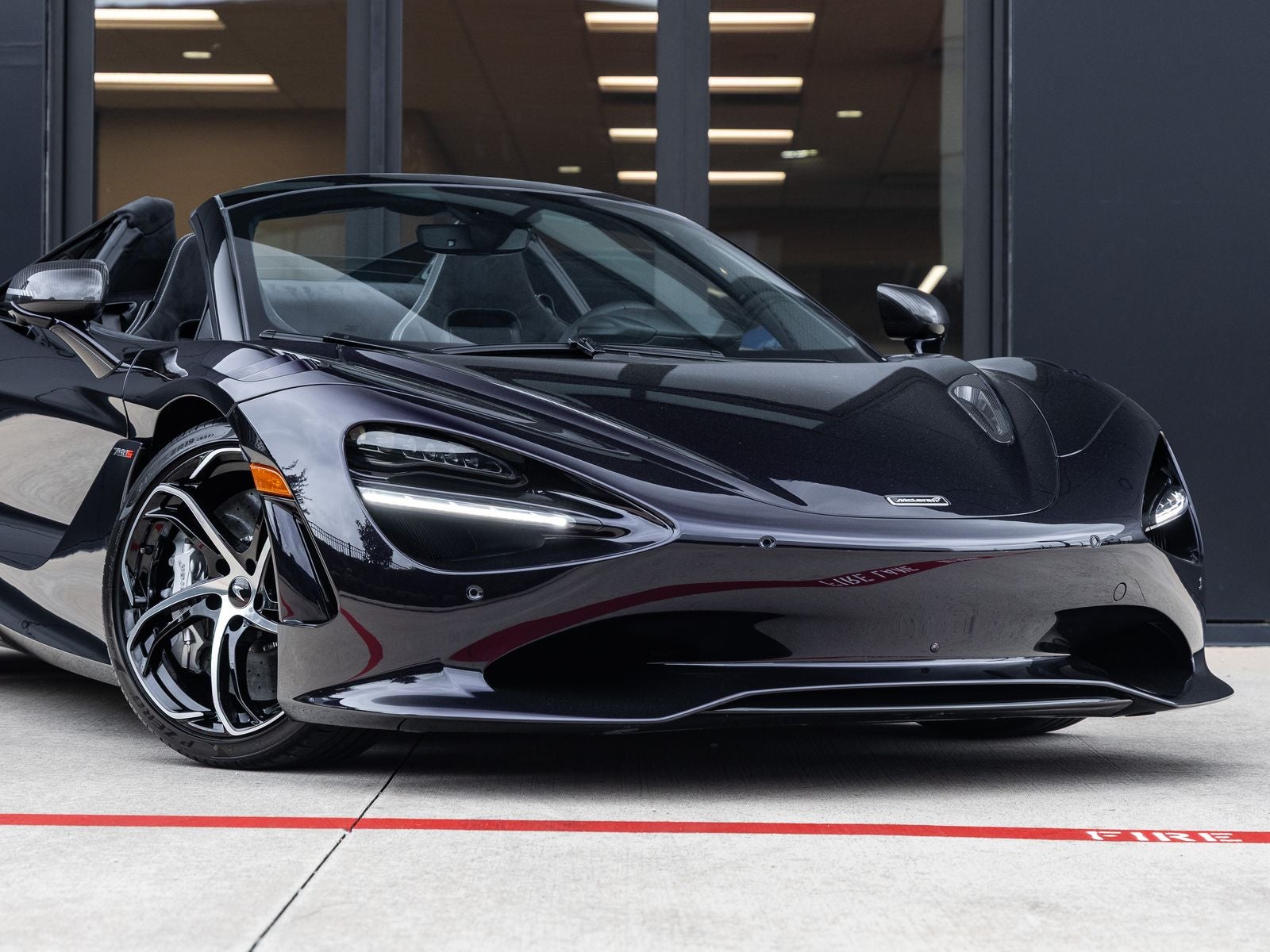 2027 McLaren 750S Base