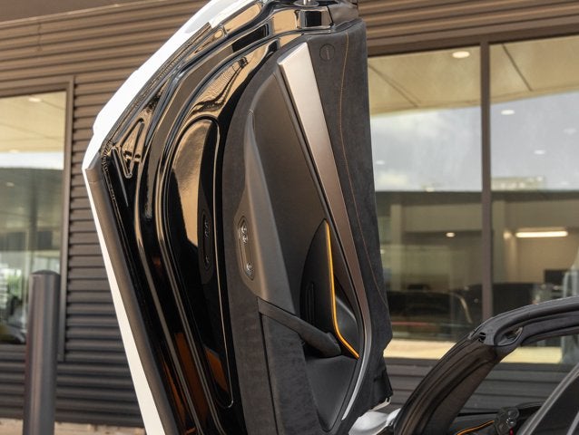 2027 McLaren 750S Base