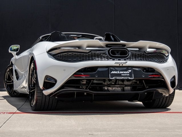2027 McLaren 750S Base