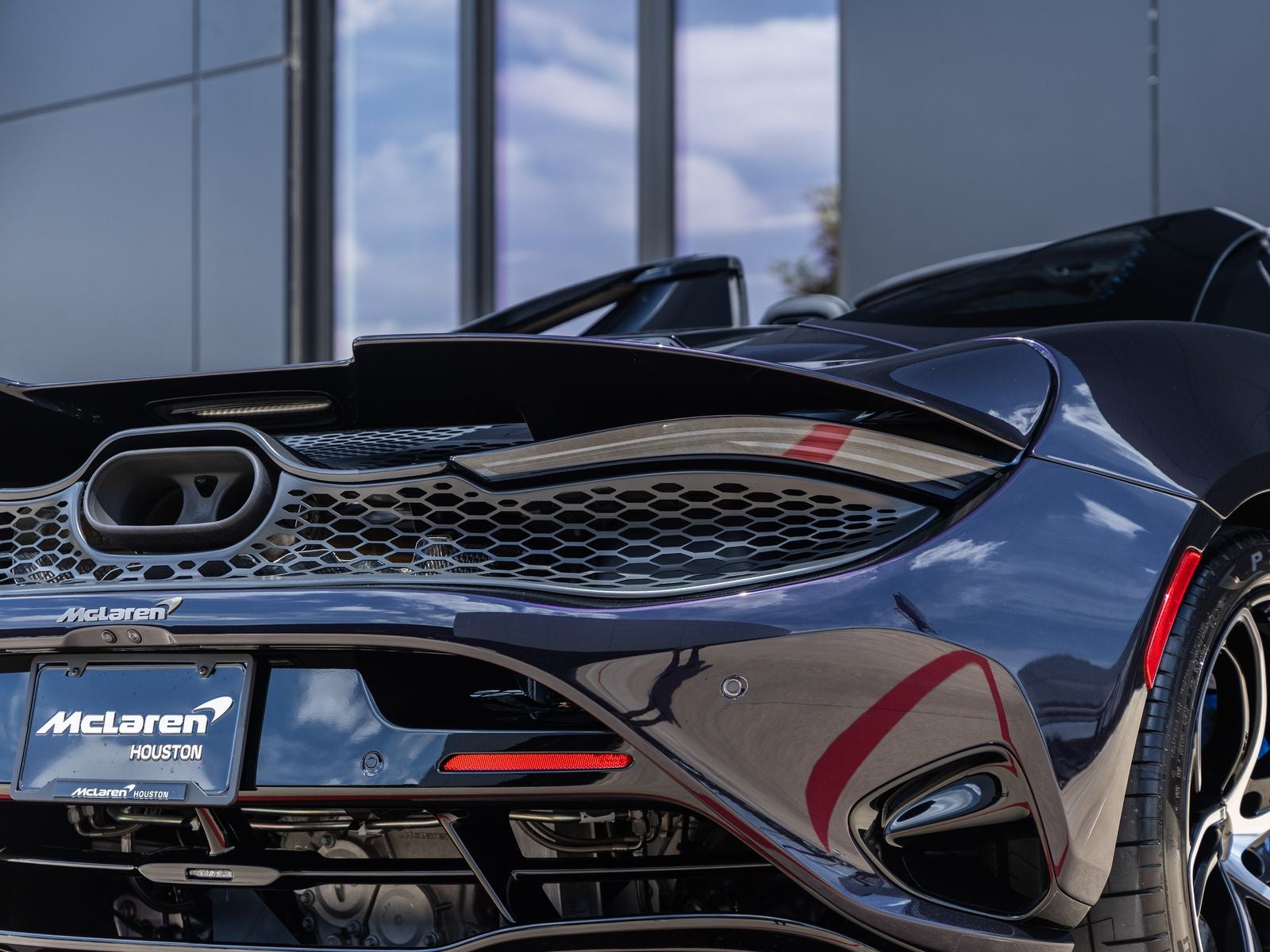 2027 McLaren 750S Base