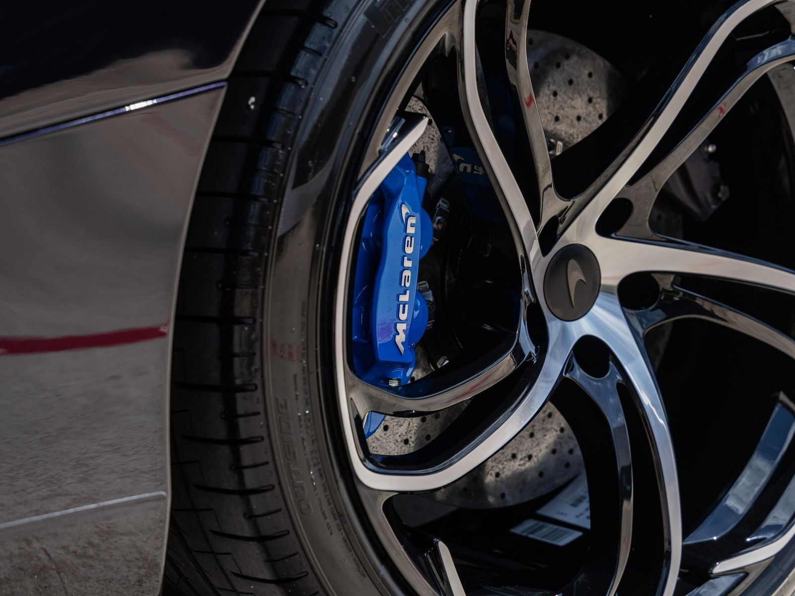 2027 McLaren 750S Base
