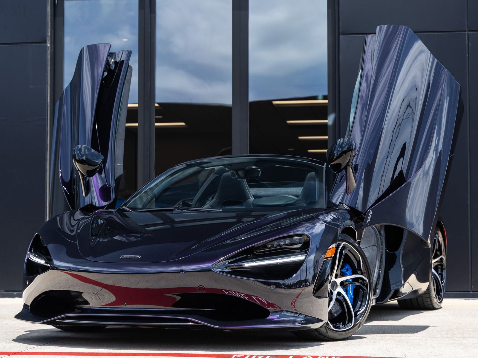 2027 McLaren 750S Base