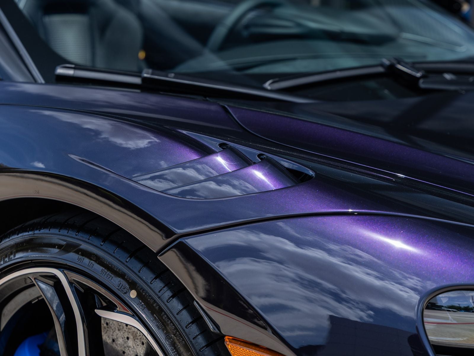 2027 McLaren 750S Base