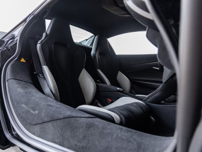 2027 McLaren 750S Base