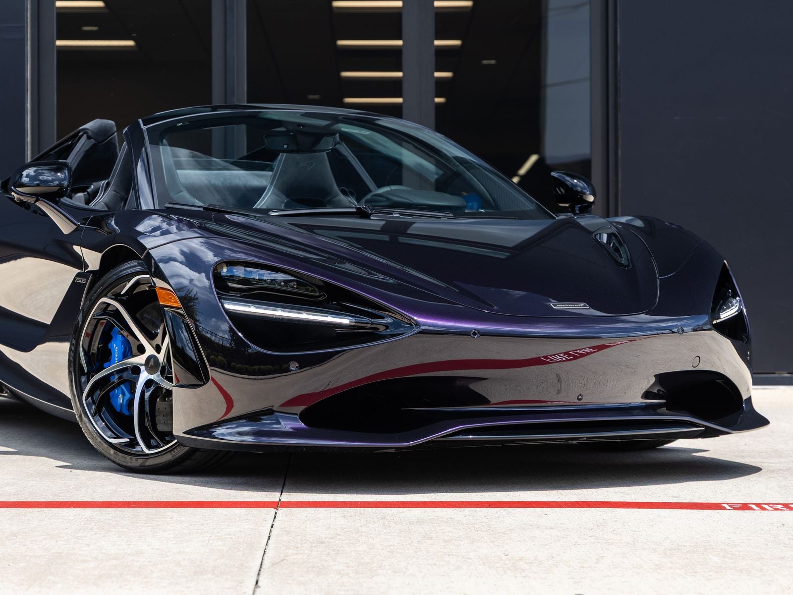 2027 McLaren 750S Base