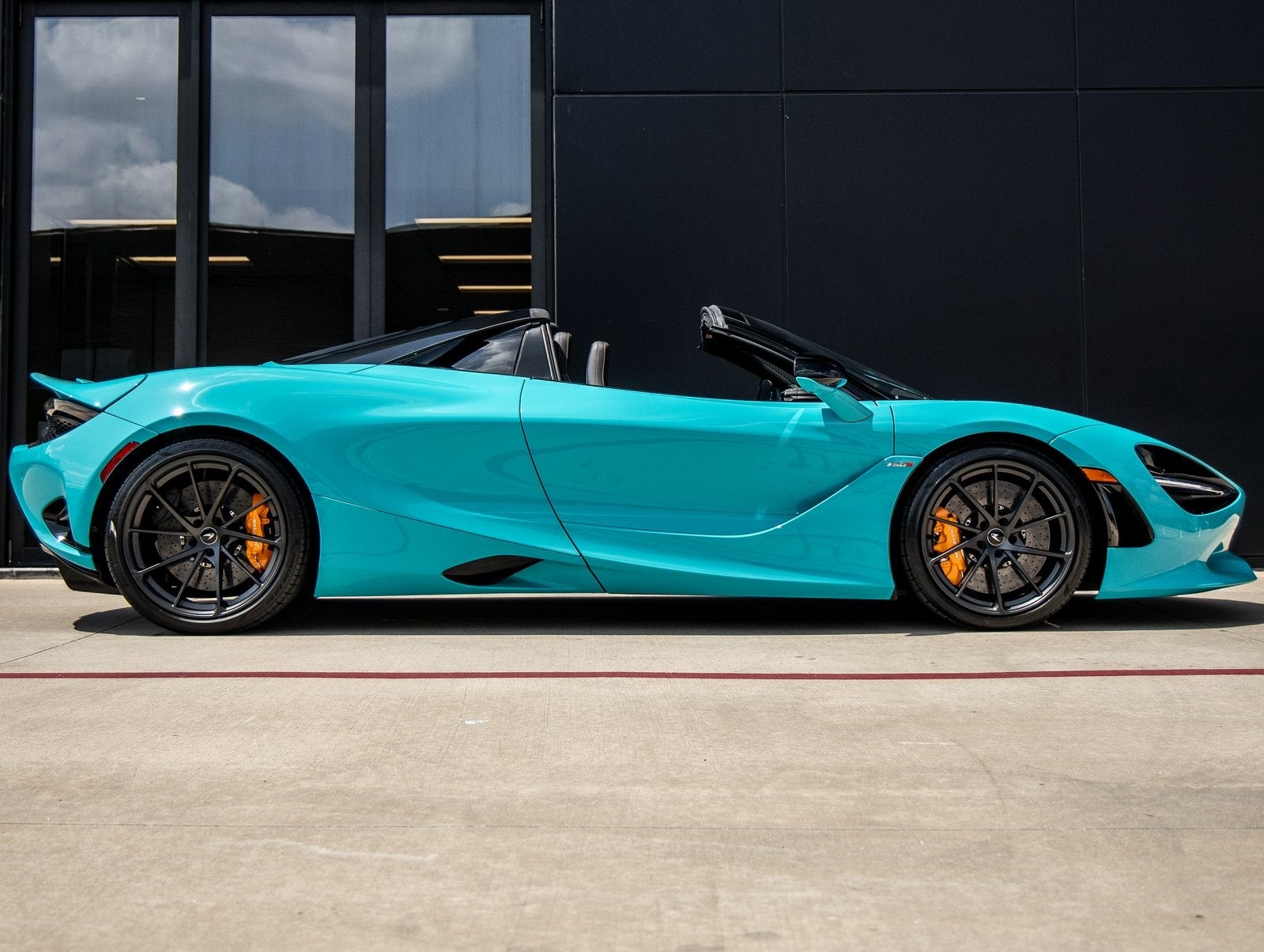 2024 McLaren 750S Base