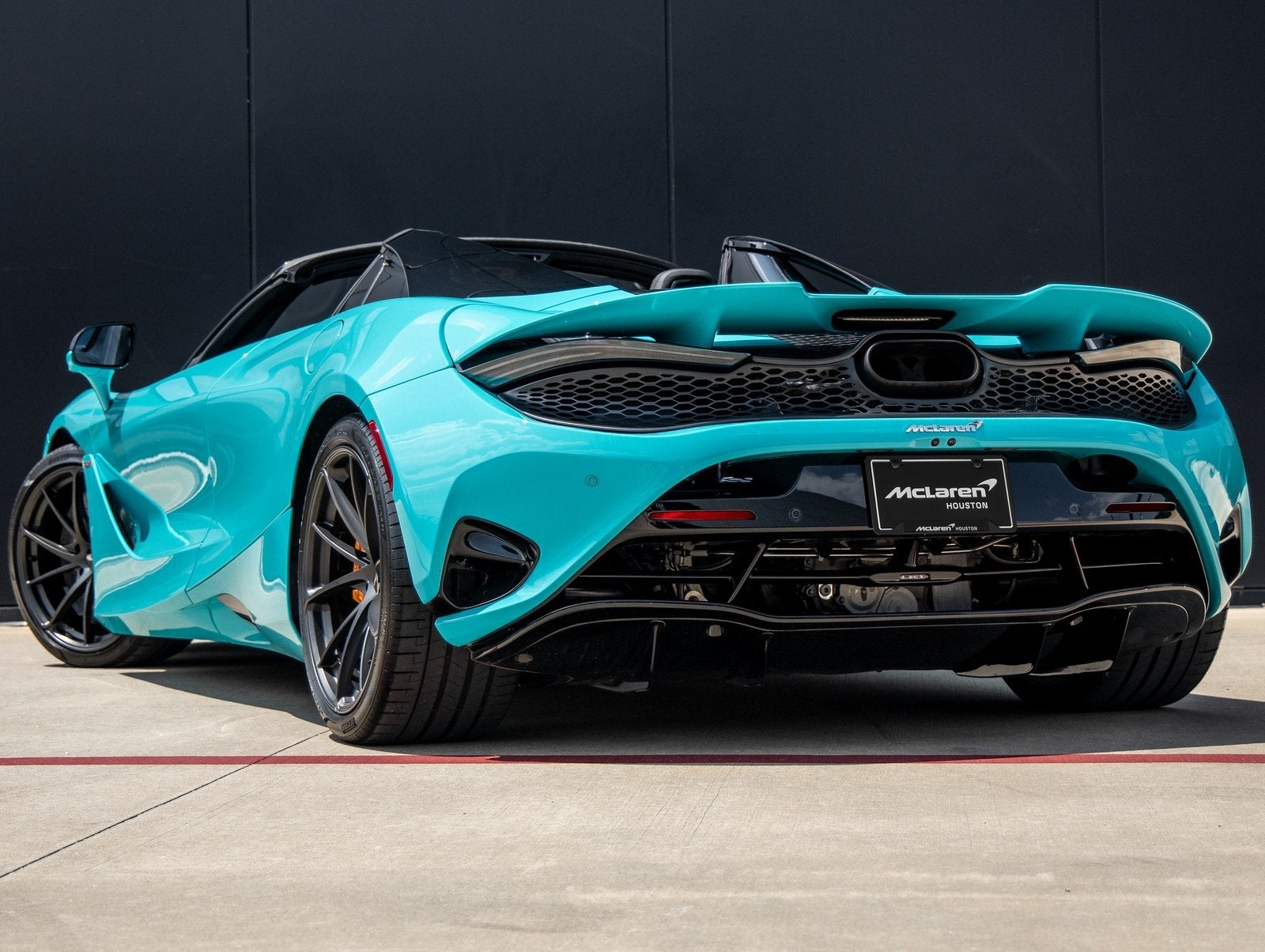 2024 McLaren 750S Base
