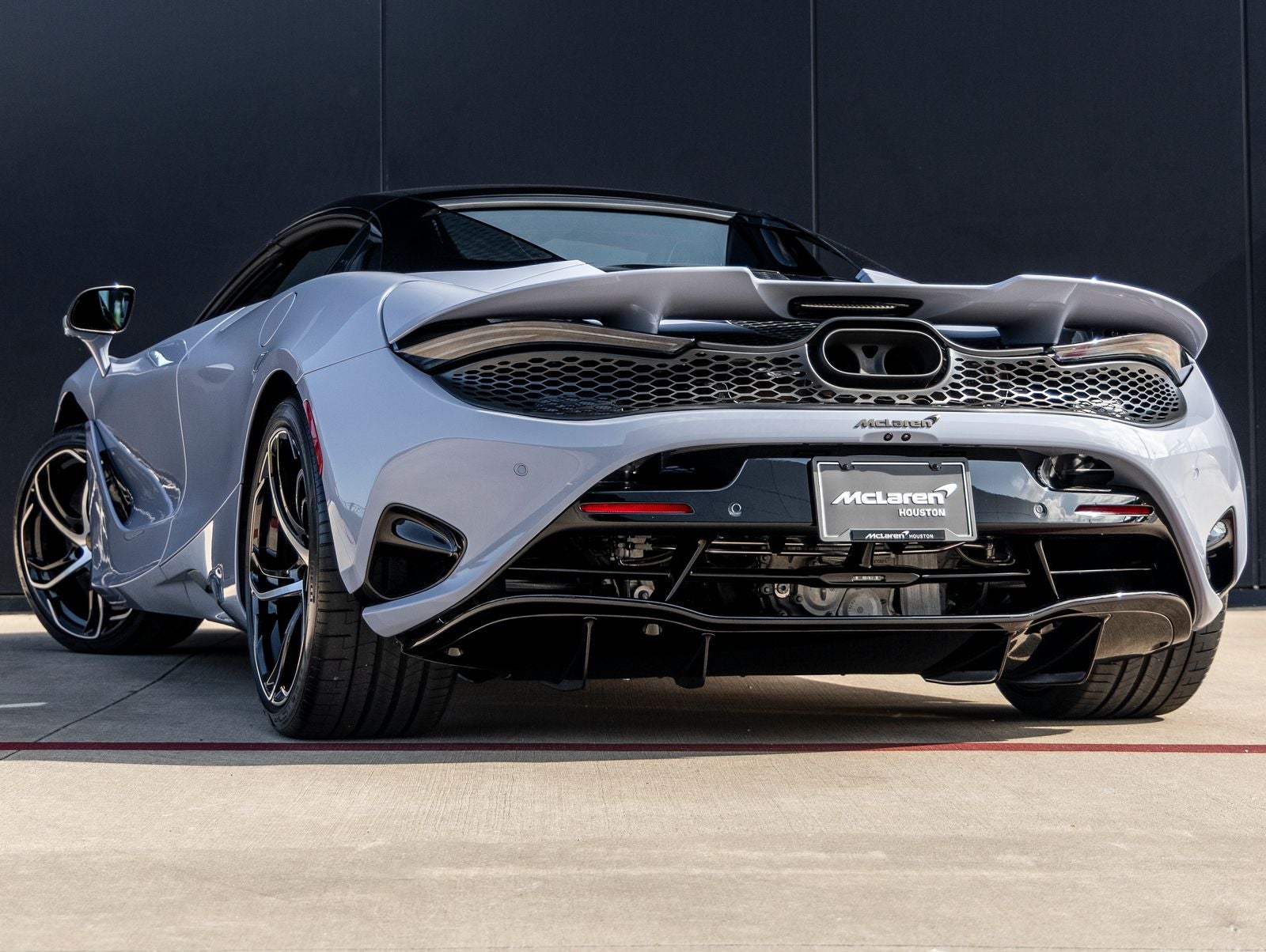 2026 McLaren 750S Base
