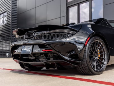 2027 McLaren 750S Base