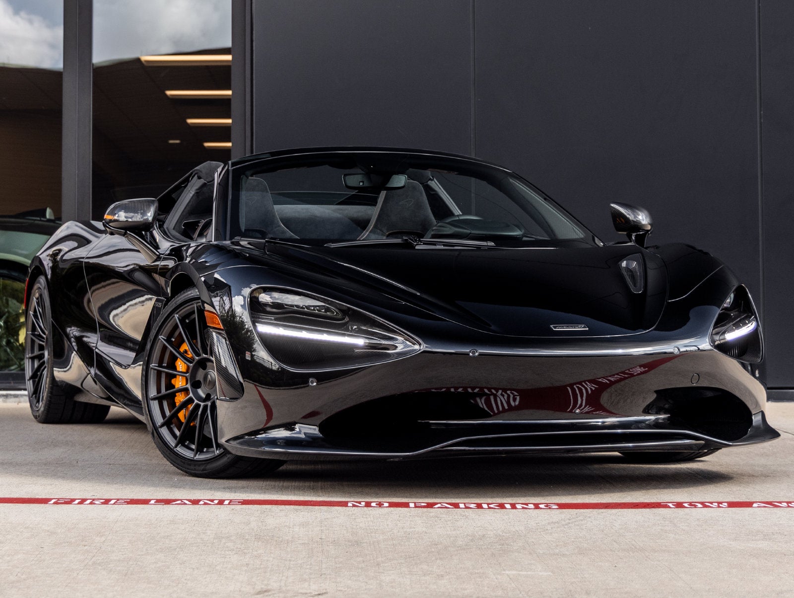 2027 McLaren 750S Base