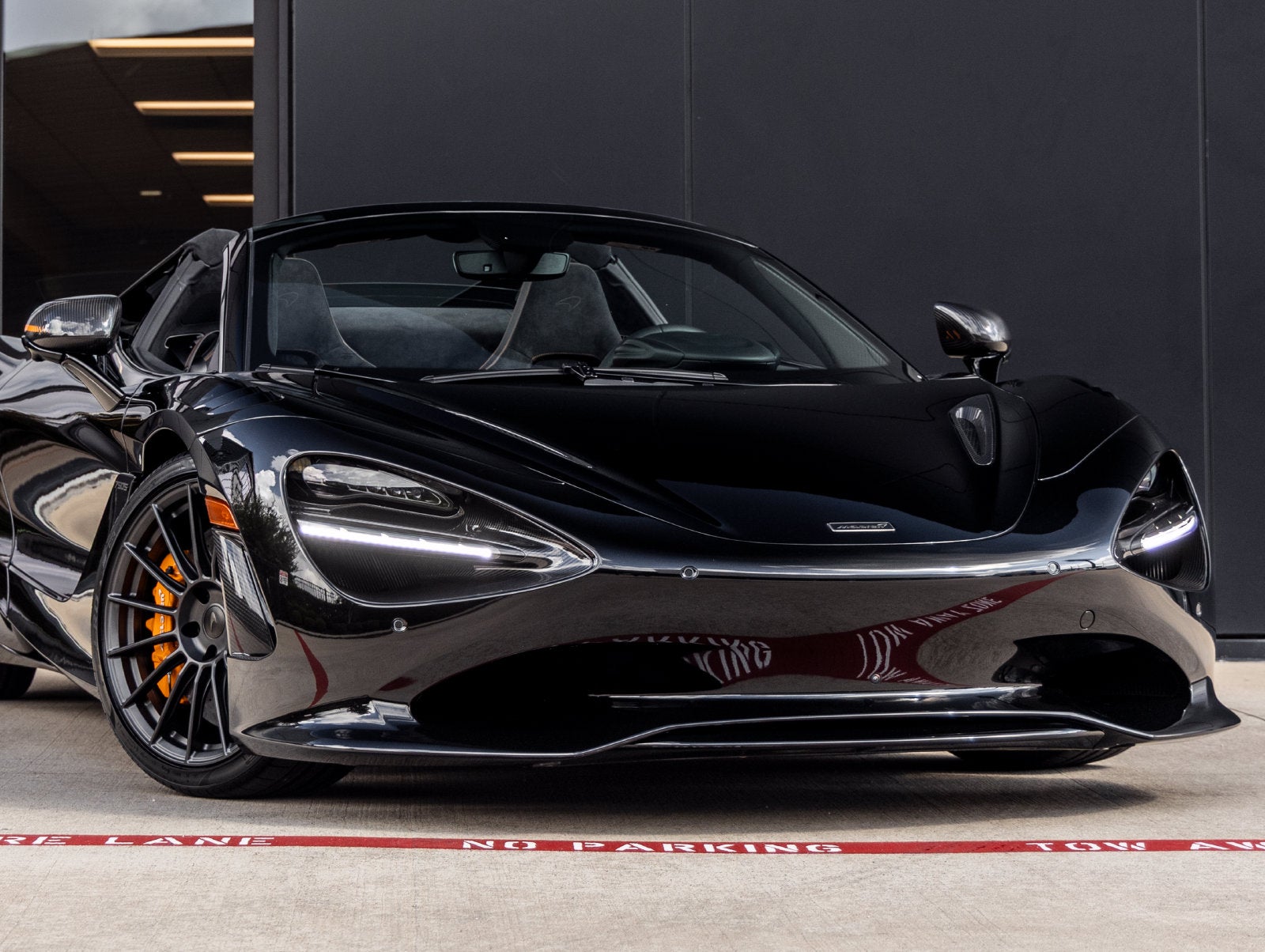 2027 McLaren 750S Base