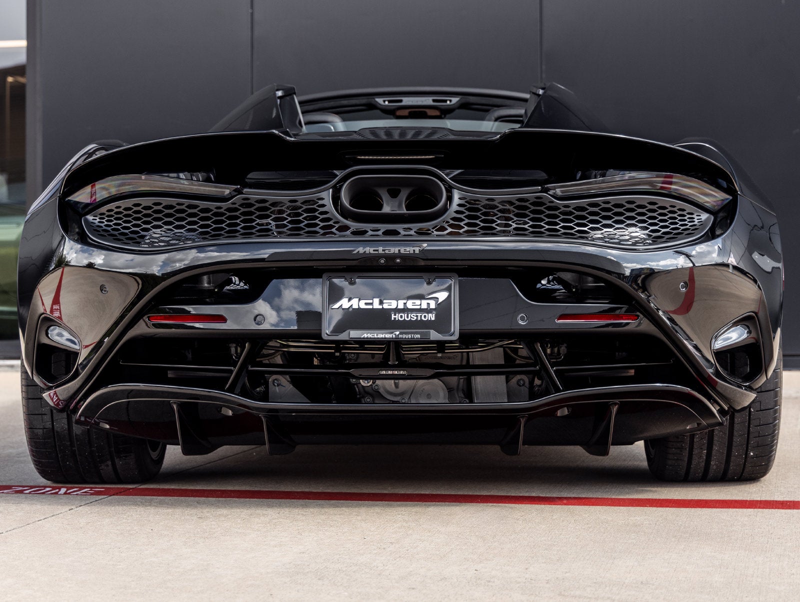 2027 McLaren 750S Base