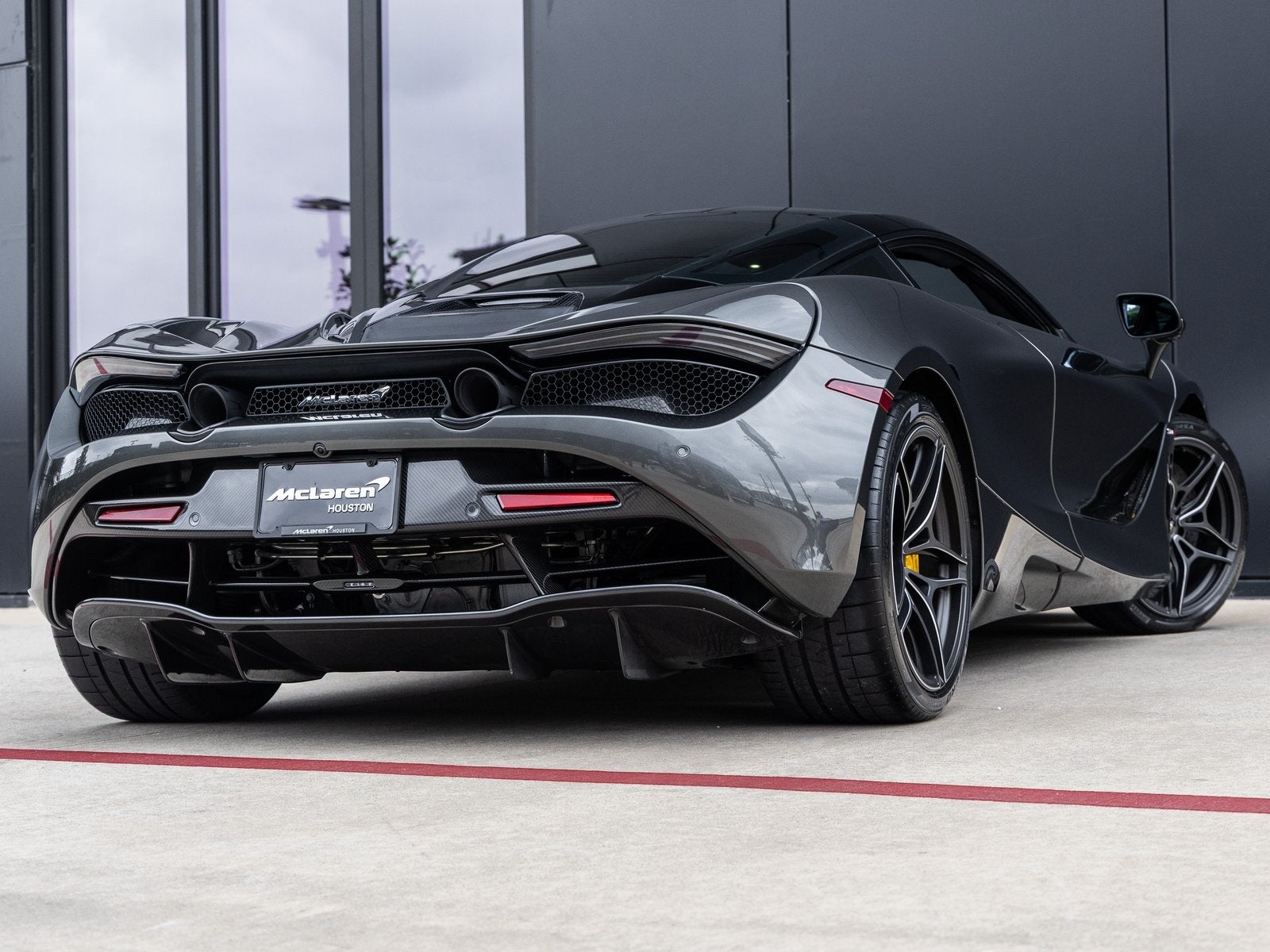 2019 McLaren 720S Base