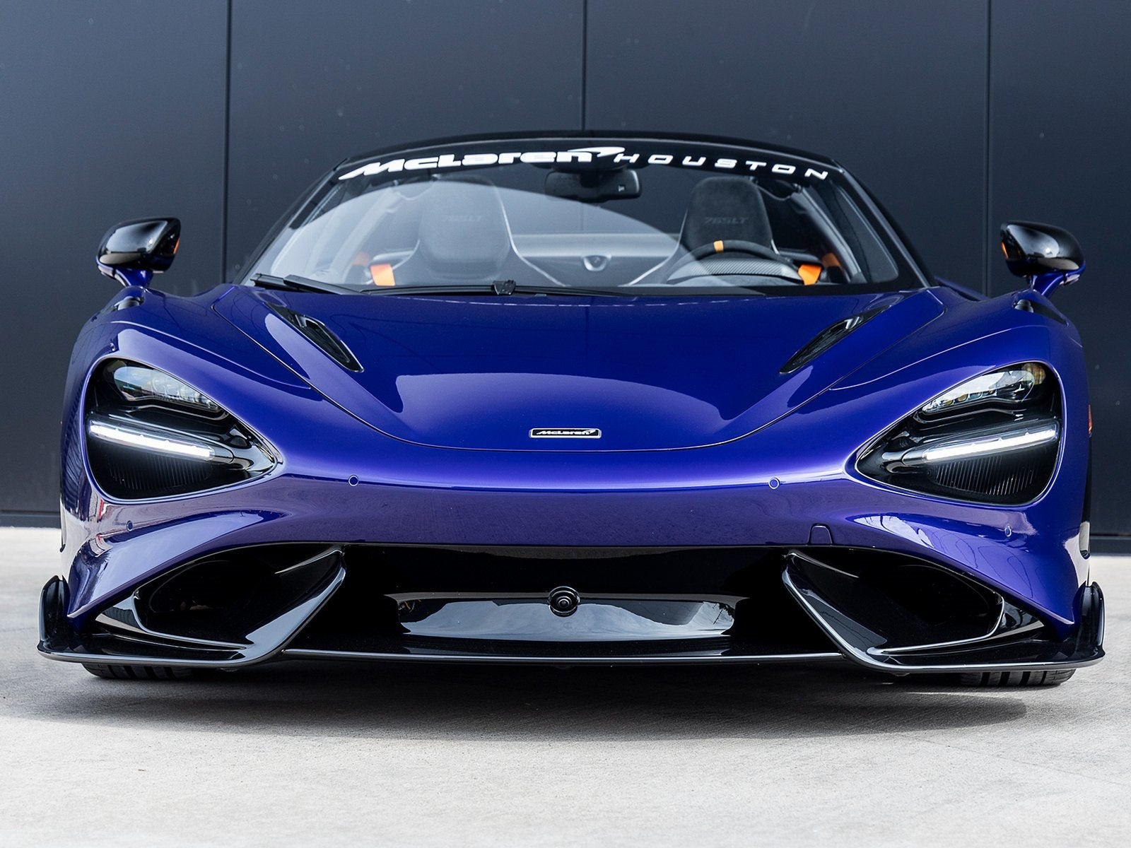 2022 McLaren 765LT Base