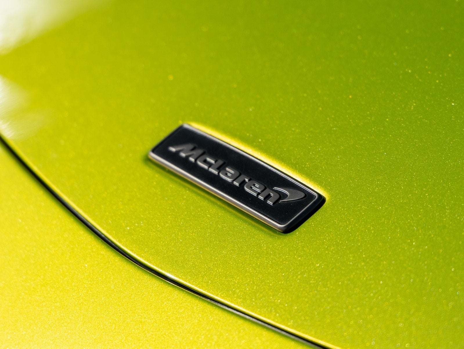 2025 McLaren Artura Base