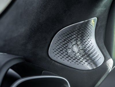 2025 McLaren Artura Base