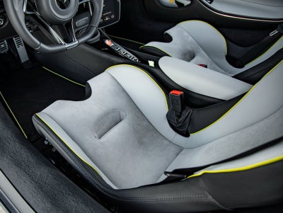 2025 McLaren Artura Base