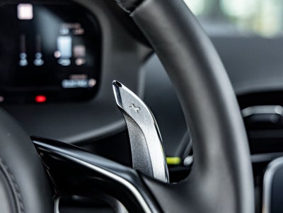 2025 McLaren Artura Base