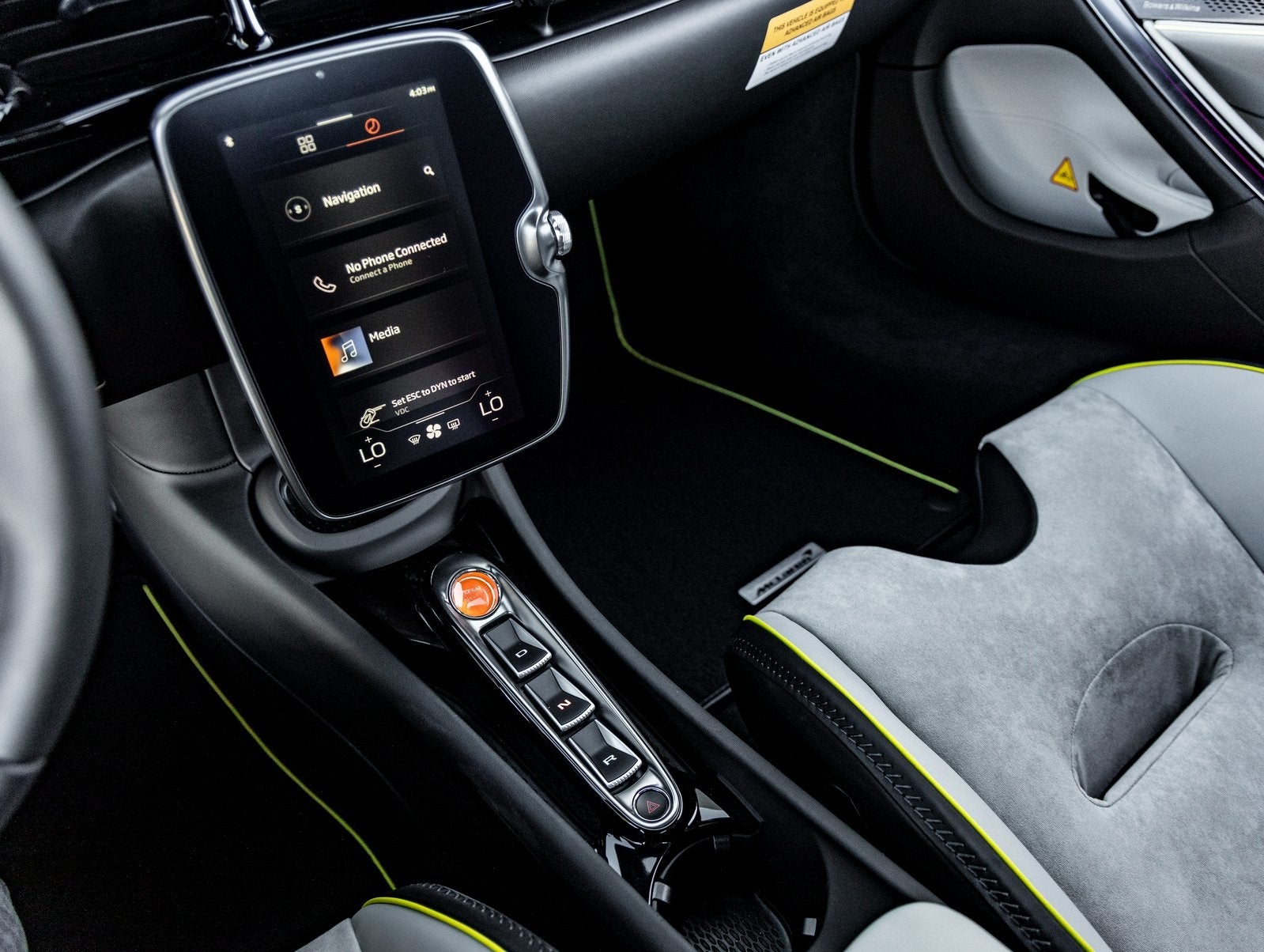 2025 McLaren Artura Base