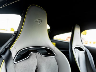 2025 McLaren Artura Base