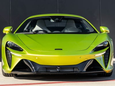 2025 McLaren Artura Base