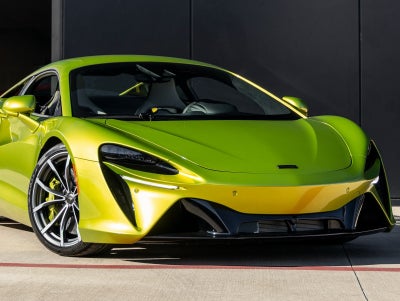 2025 McLaren Artura Base