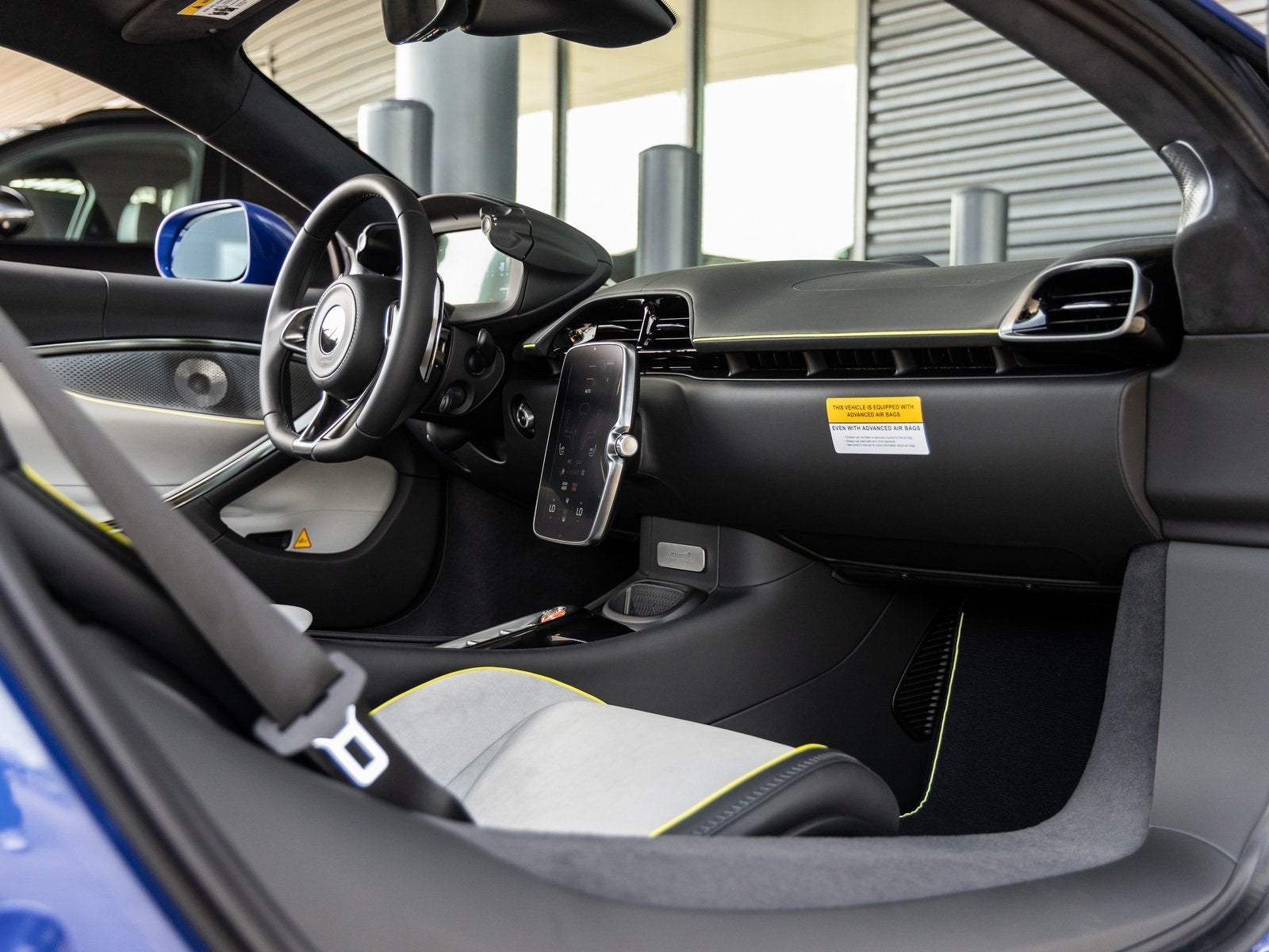 2026 McLaren Artura Base