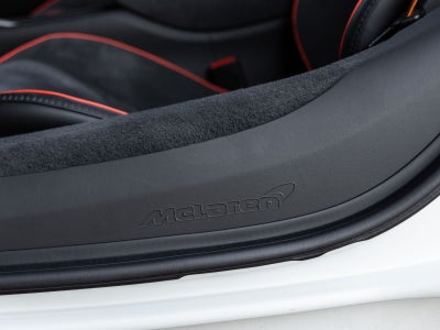 2024 McLaren Artura Base