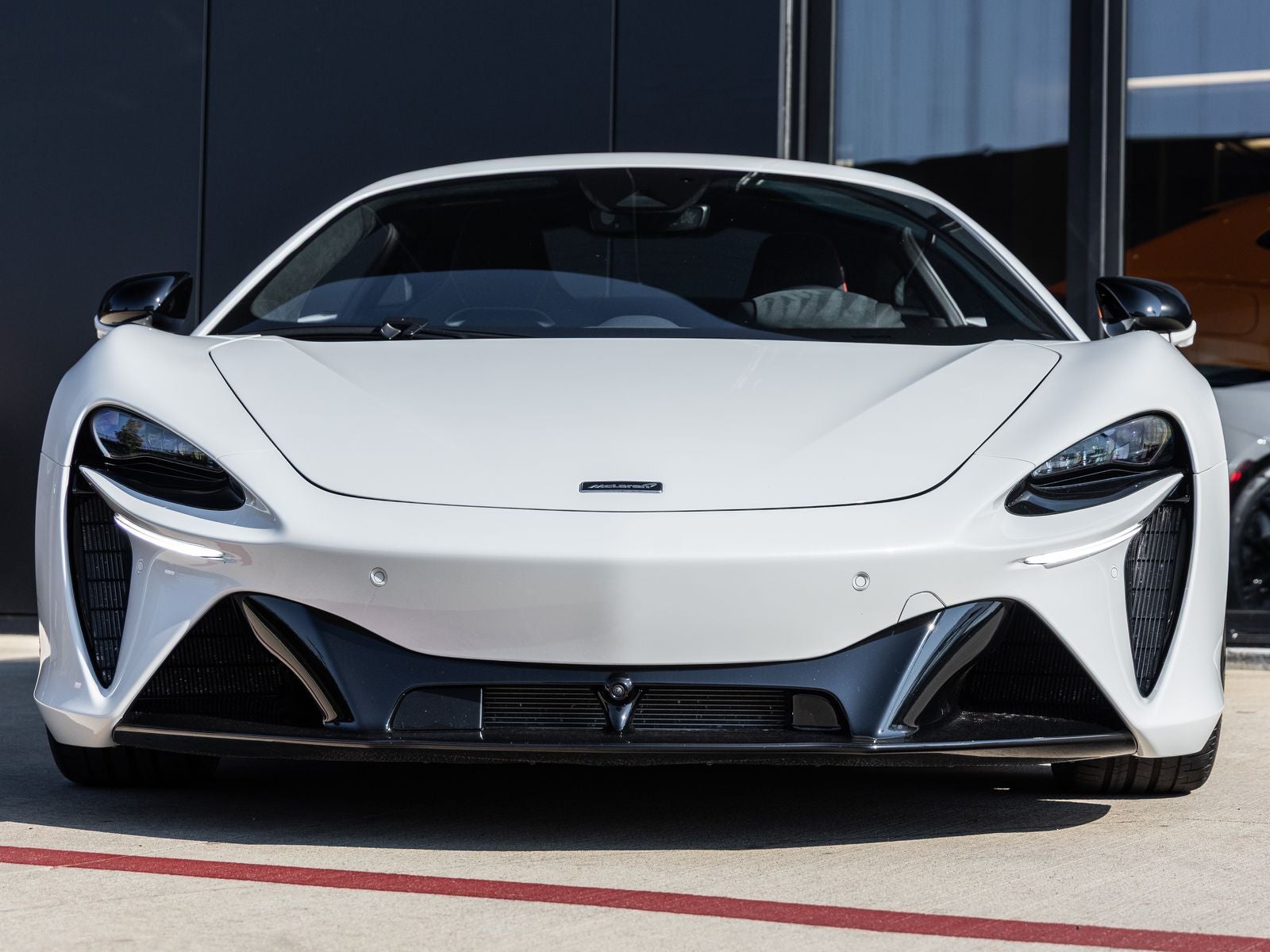 2024 McLaren Artura Base