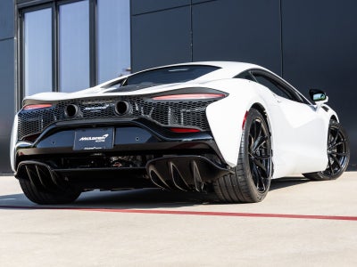 2024 McLaren Artura Base