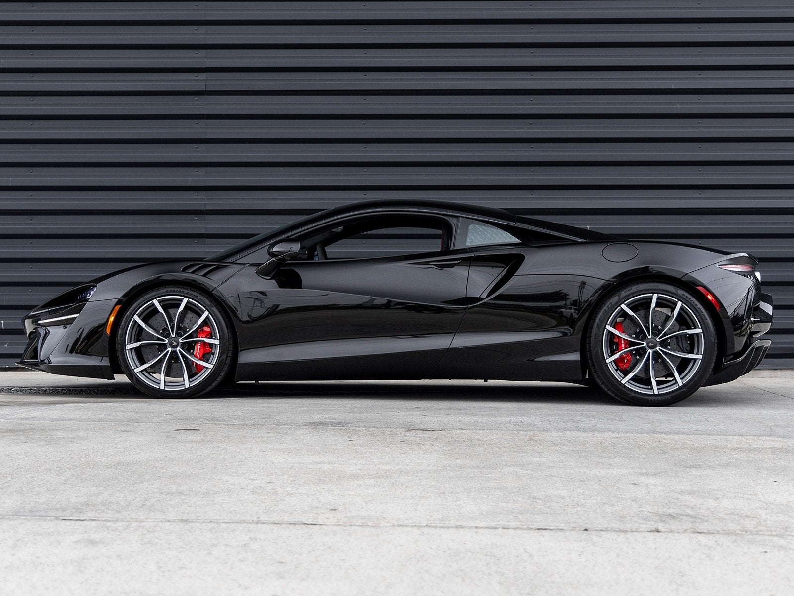 2025 McLaren Artura TechLux